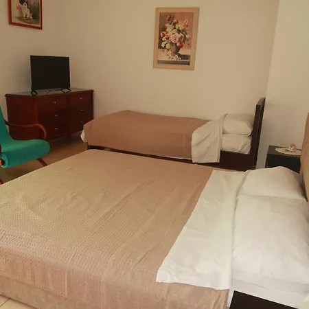 Apartment Valeon Three Sarande